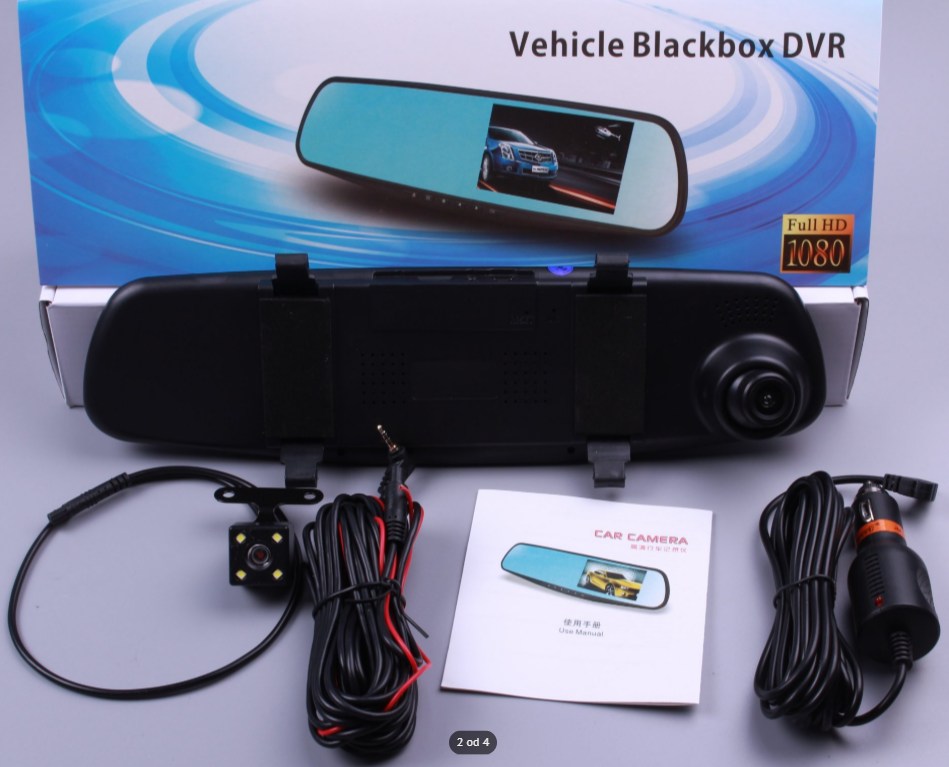 Retrovizor sa kamerom i parking kamerom